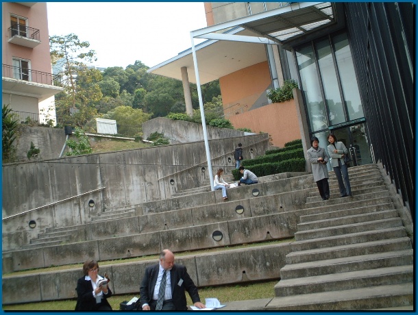 602x451 pixels (139K)